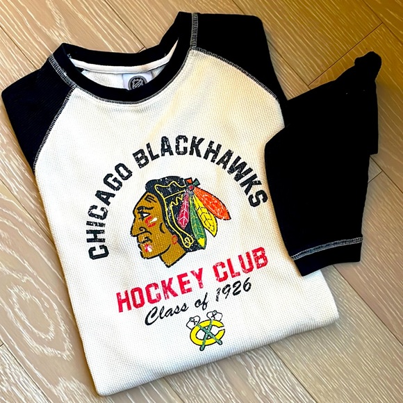 NHL Other - Chicago Blackhawks Waffle Knit Long Sleeve Shirt